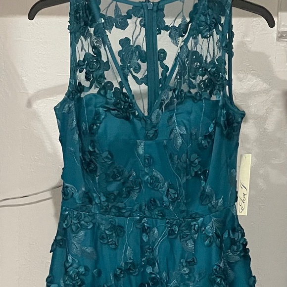 Dresses & Skirts - Party wear dresses